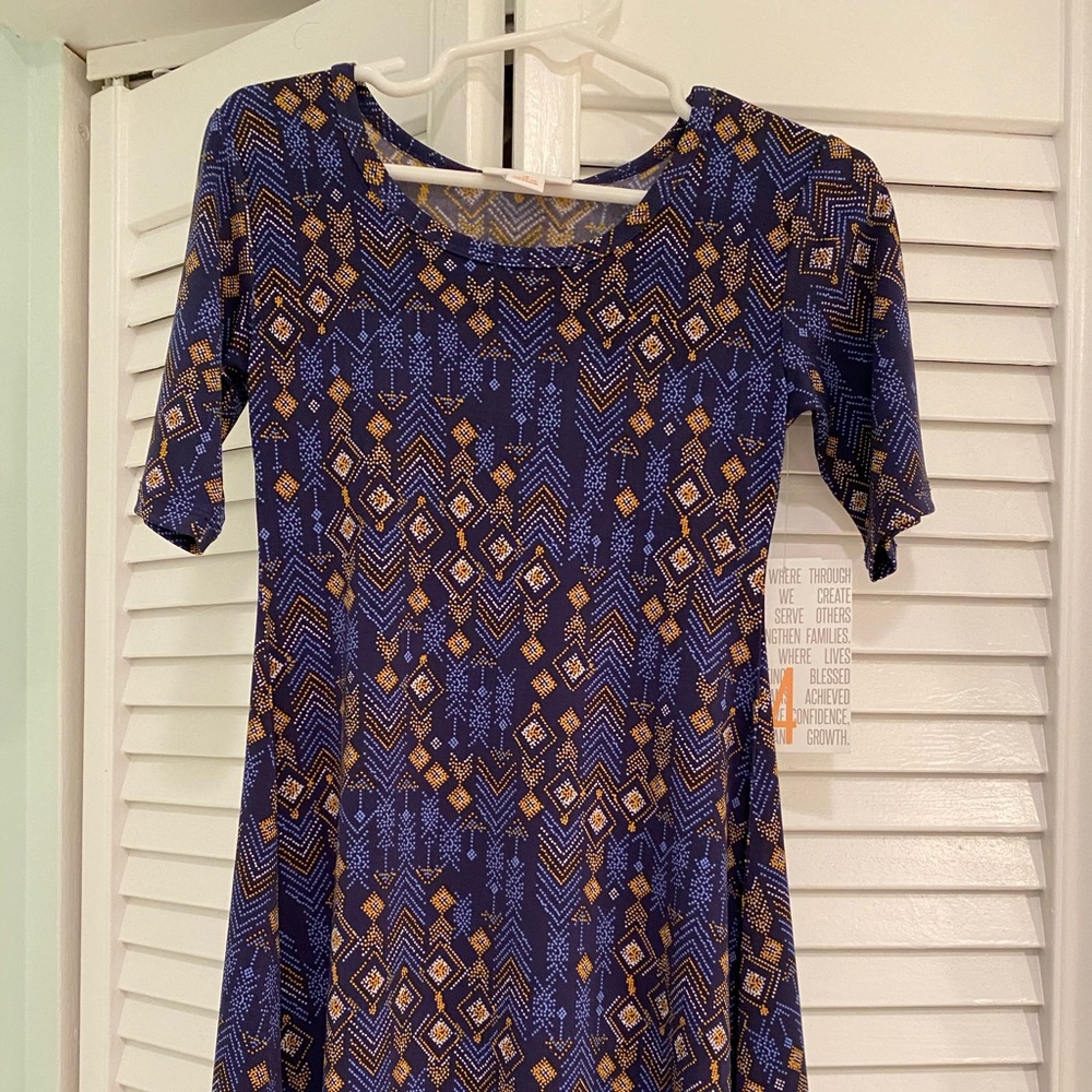 LulaRoe Adeline, girls dress.